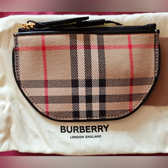 Burberry Olympia Small Vintage Check Pouch Wristlet - Picture 6 of 8